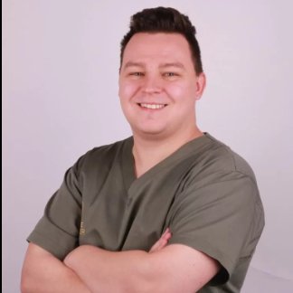 Dr. Lovonyák Adrián