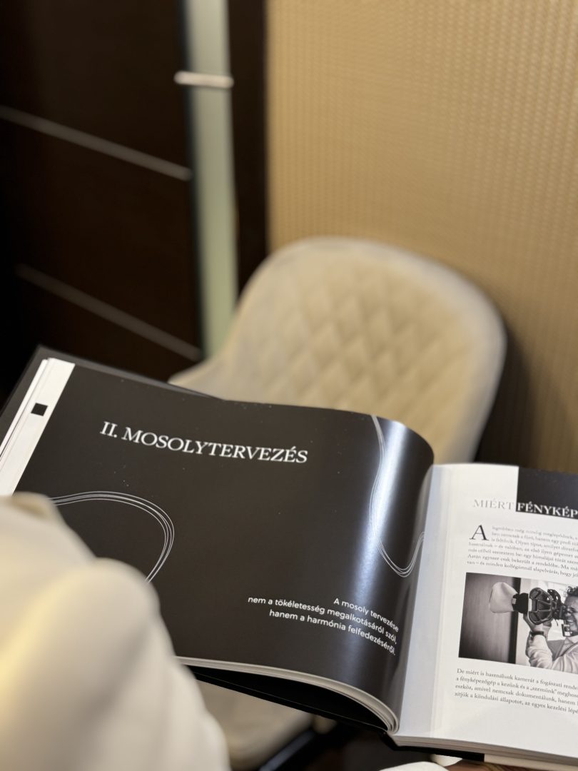 SmileFulness esettanulmányi könyv