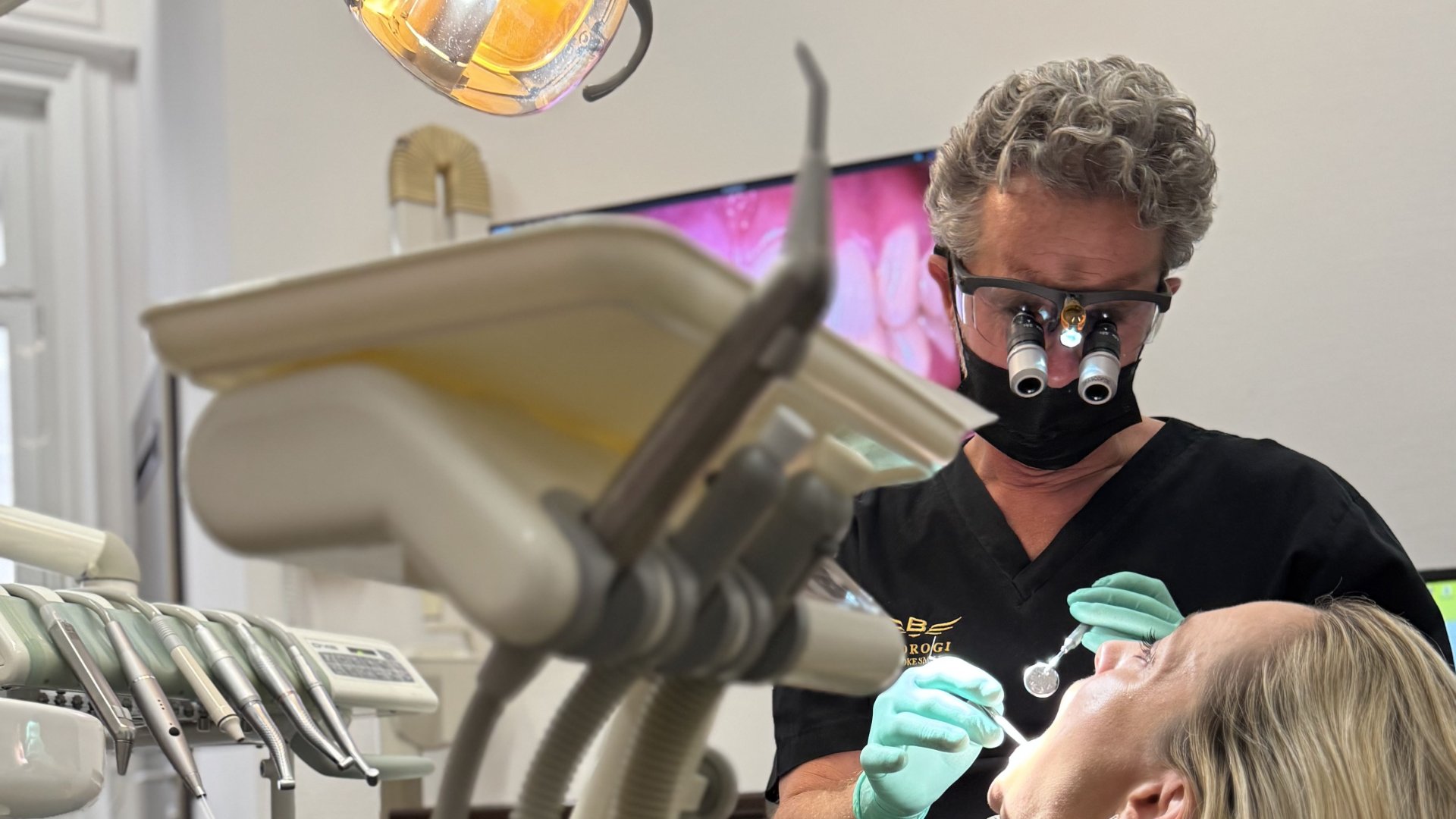 Csontpótlás fogbeültetéshez Budapesten | SmileCenter 