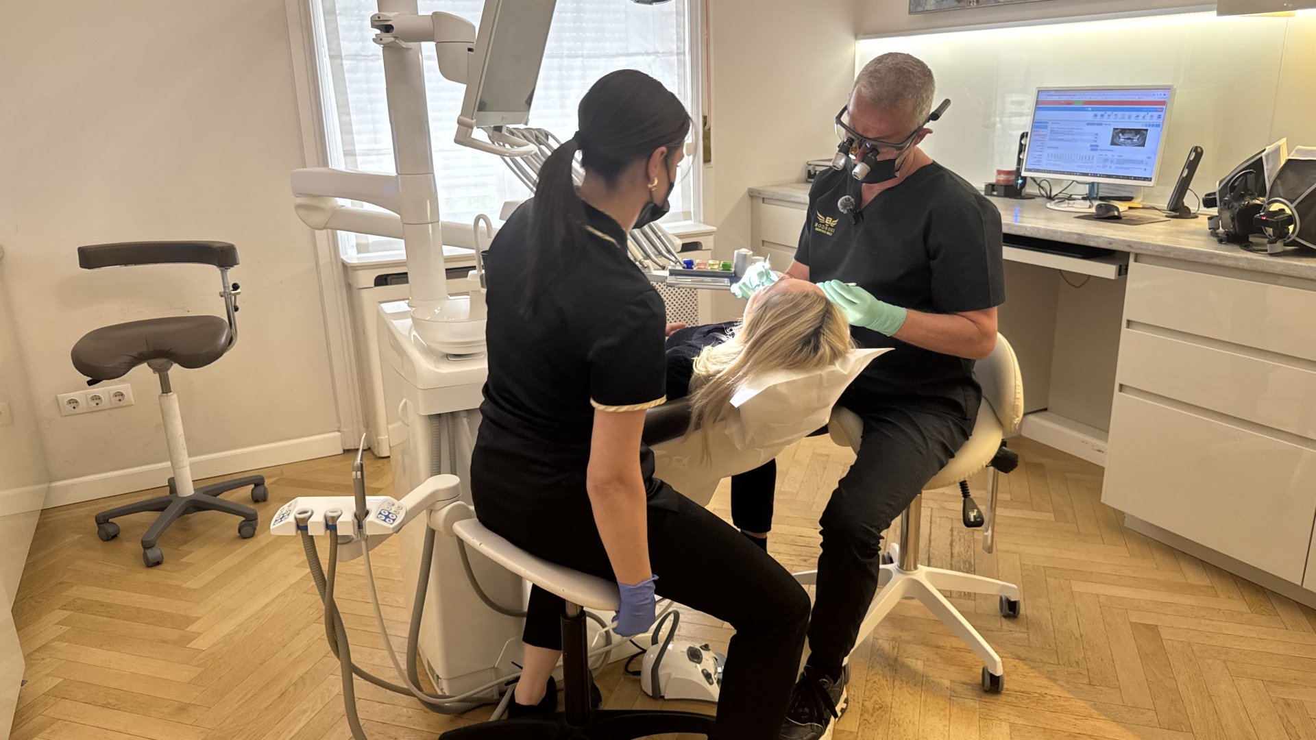 Teljes szárehabilitáció Budapesten a SmileCenterben 